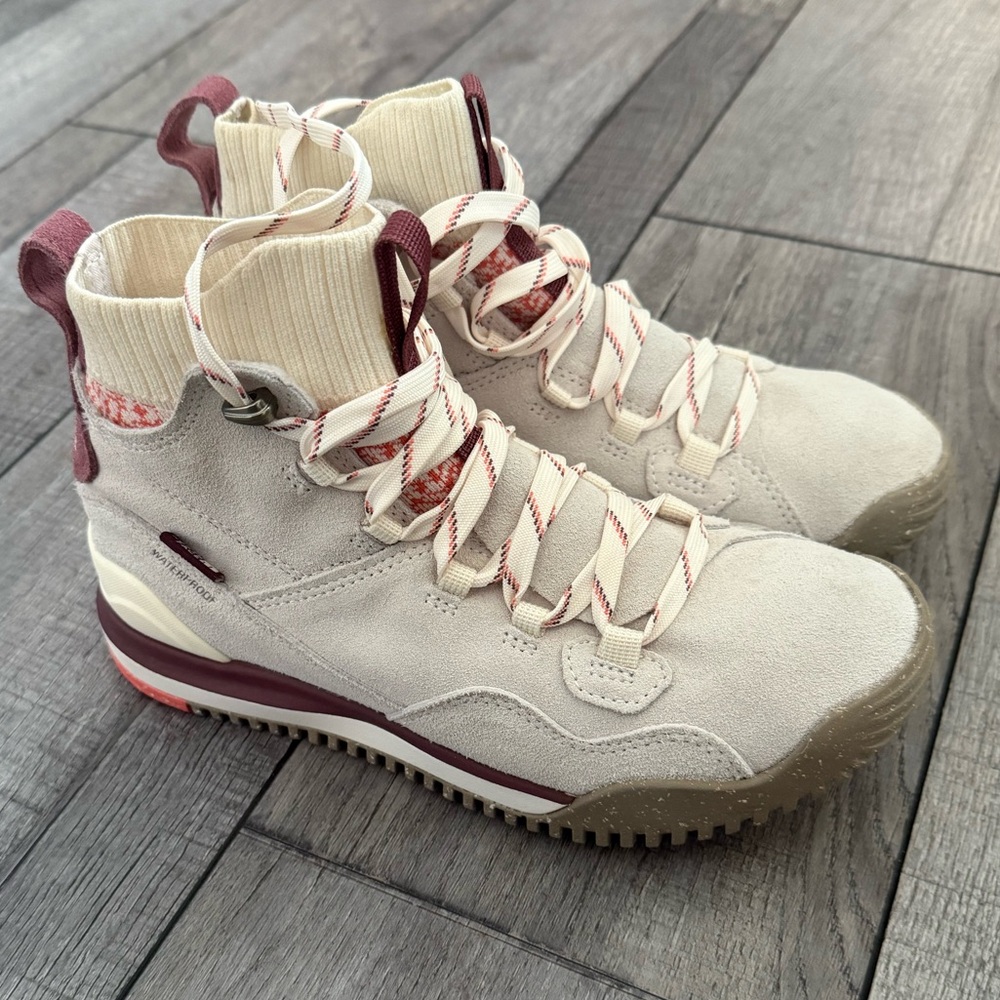 Women’s The North Face Back-To-Berkeley III Sport Waterproof Boots